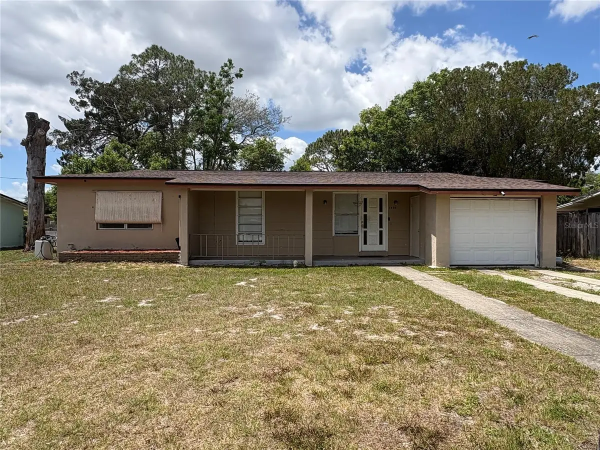 1430 Stillwater Avenue, Deltona, FL 32725 - #1