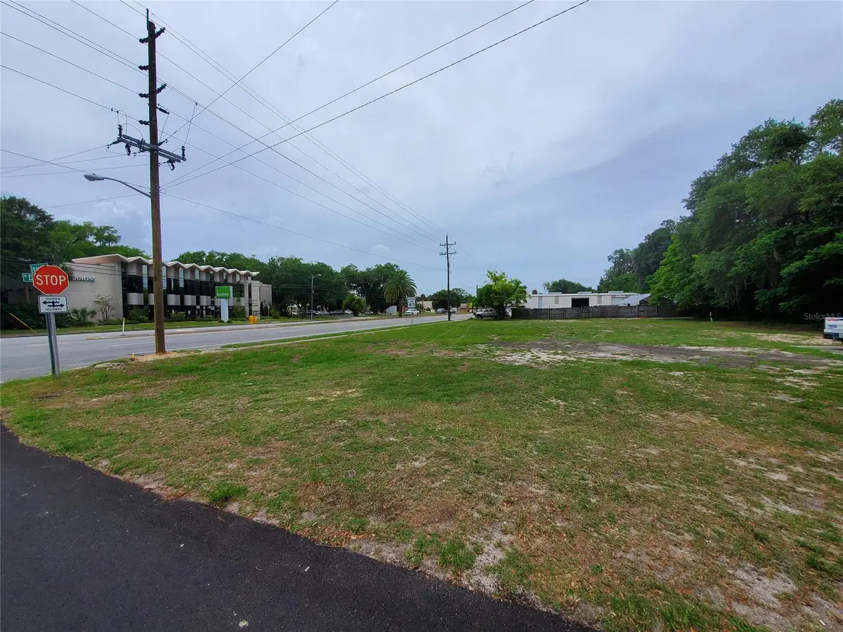903 N Dixie Freeway, New Smyrna Beach, FL 32168 - #1