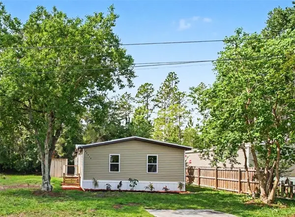 24414 Maxwell Street, ASTOR, FL 32102