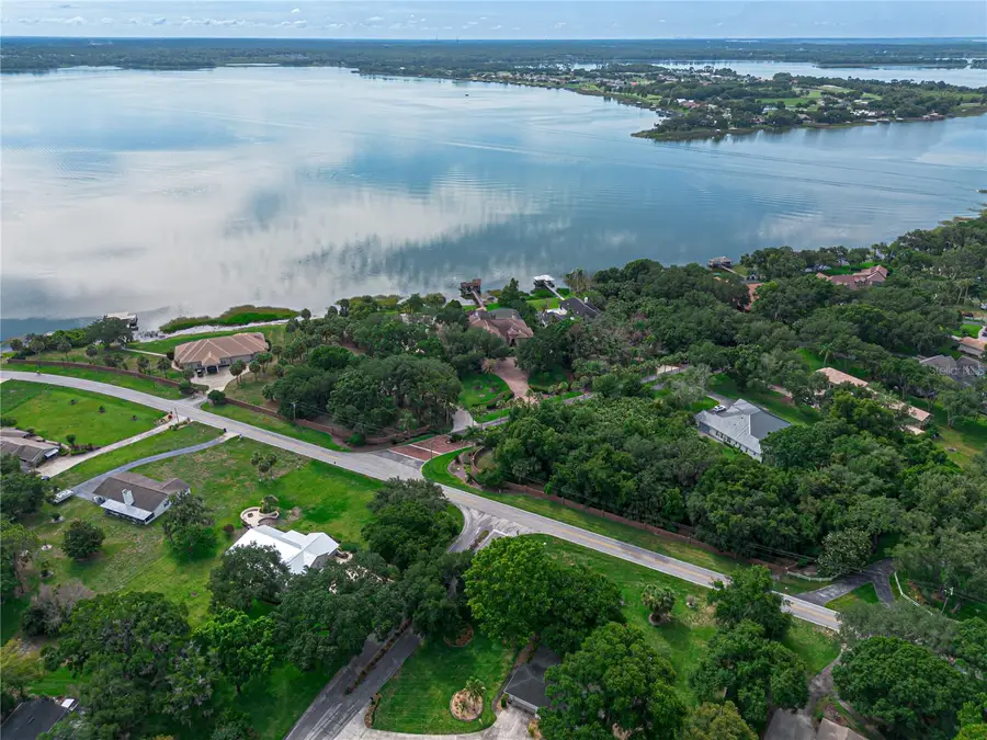 000 Lakeshore Pointe Boulevard, Mount Dora, FL 32757 - #3