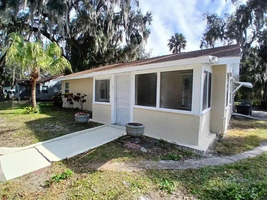 921 Winchester Street, Daytona Beach, FL 32114 - #3