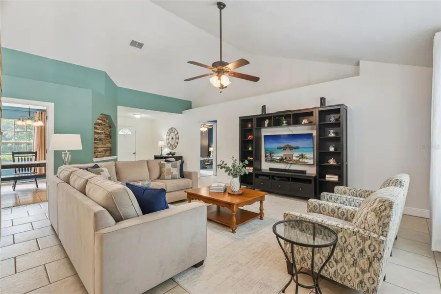 136 Chestnut Avenue, Orange City, FL 32763 - #3