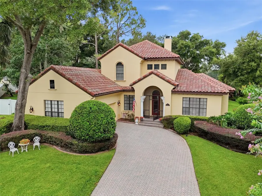 315 W Blue Water Edge Drive, Eustis, FL 32736 - #2