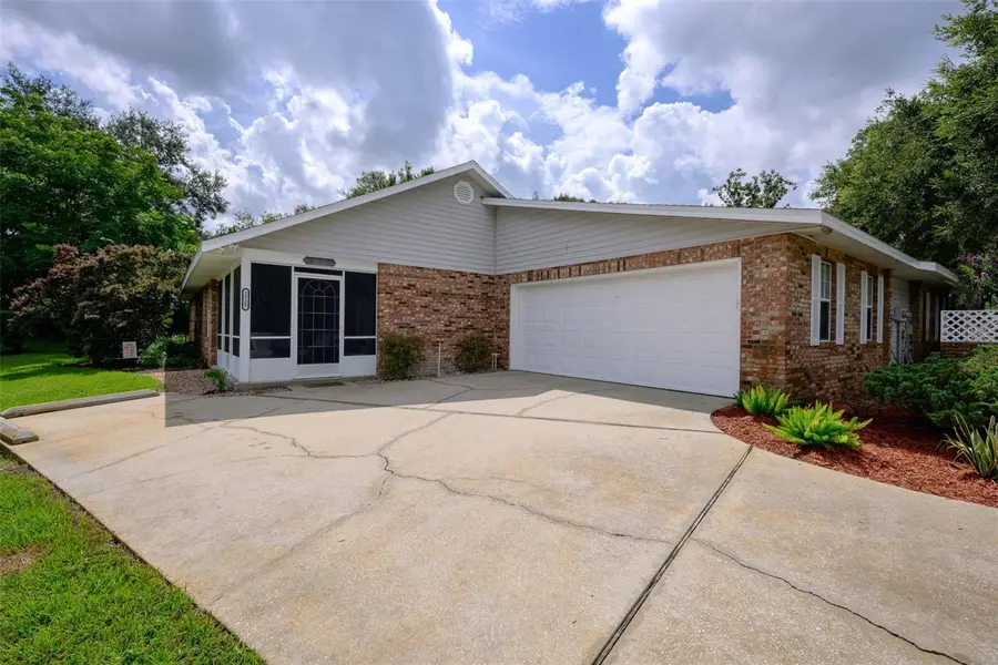 2525 S Glen Eagles Drive, Deland, FL 32724 - #3