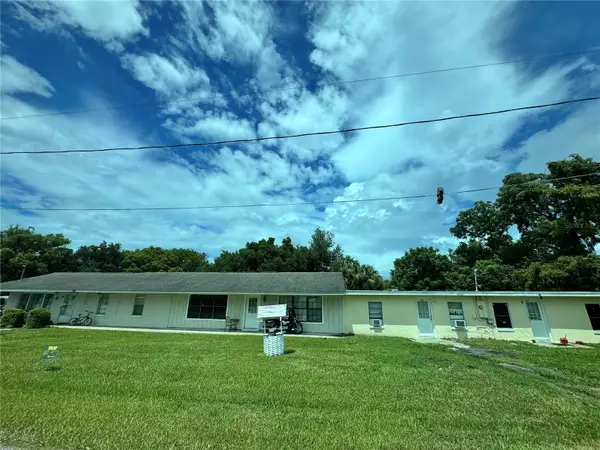 16025 Wallace Street, UMATILLA, FL 32784