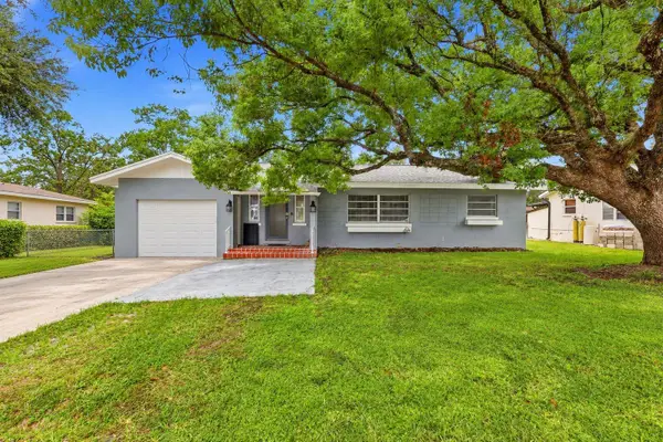 65 Community Drive, DEBARY, FL 32713