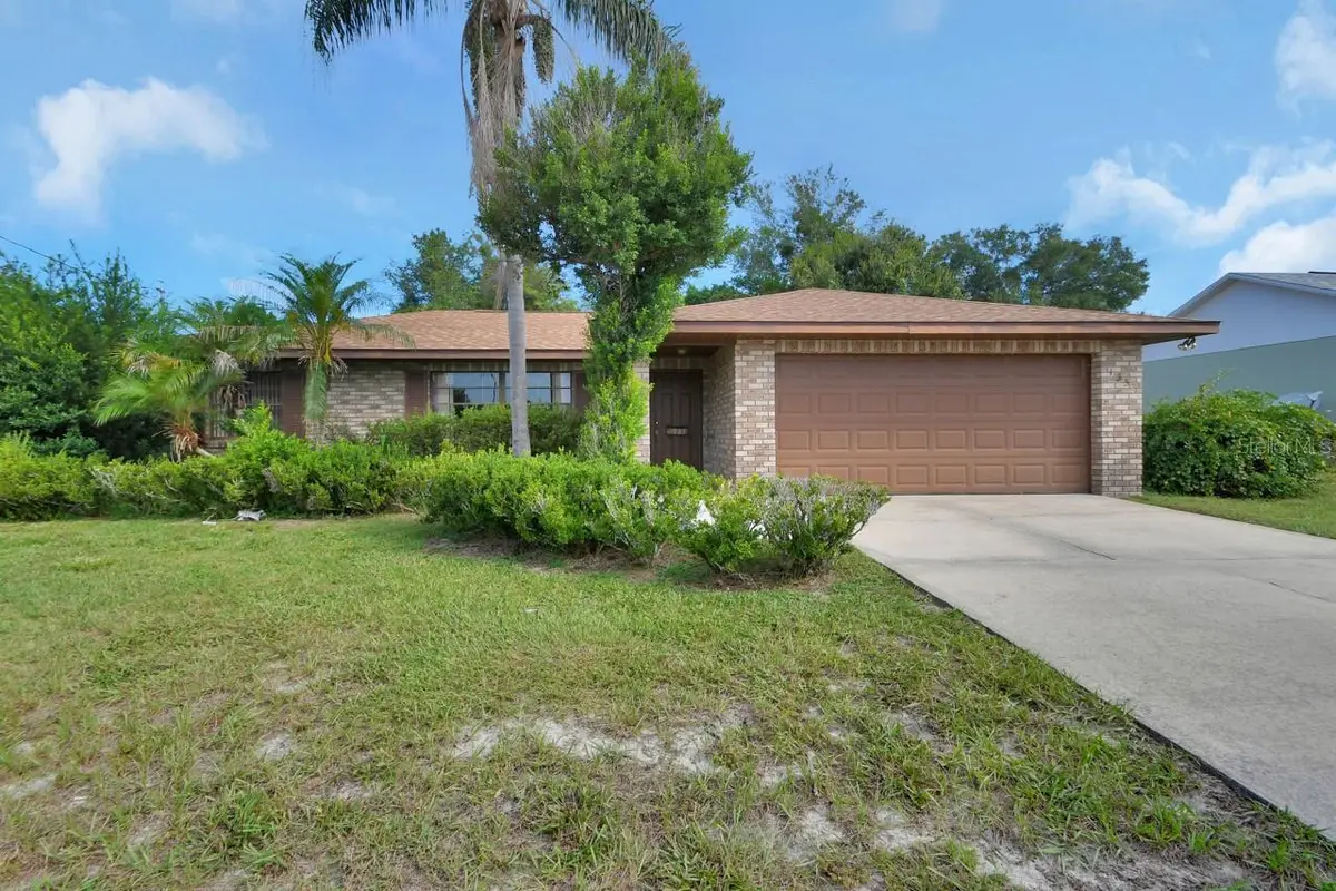 135 E Iris Drive, Orange City, FL 32763 - #1