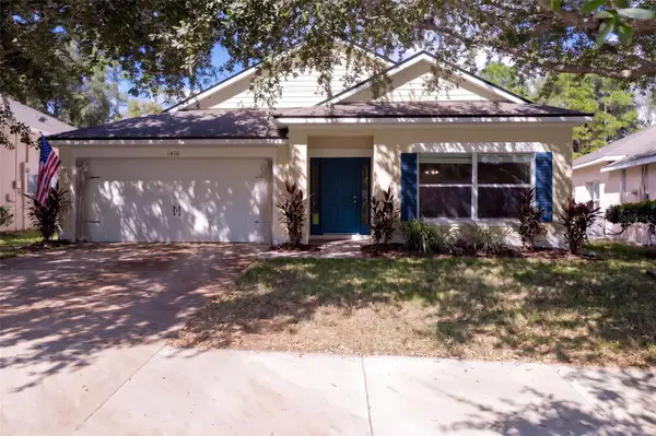 1416 Longville Circle, TAVARES, FL 32778