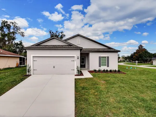 2768 Fayson Circle, DELTONA, FL 32738