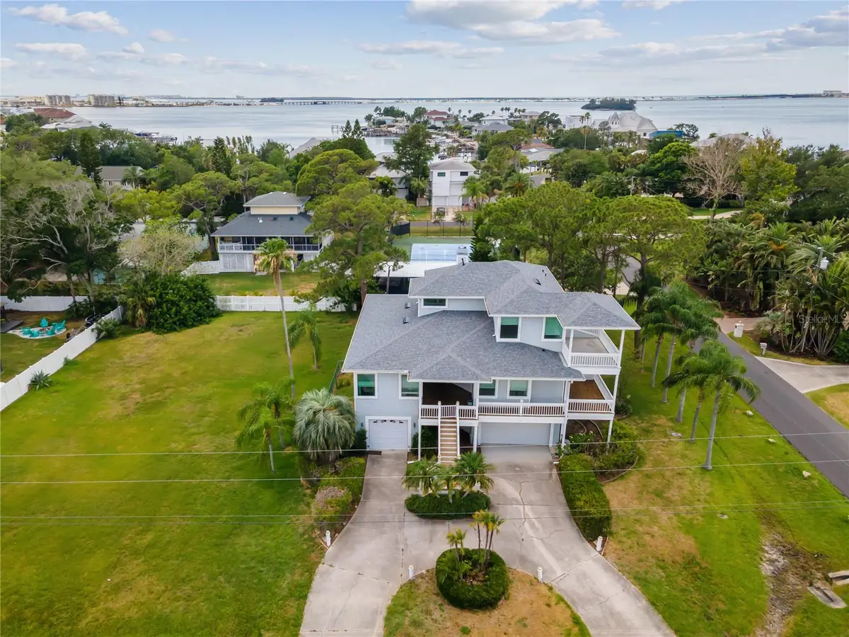 329 Sunset Way, Palm Harbor, FL 34683 - Image #1