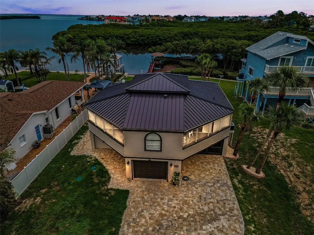 1616 Sea Breeze Drive, Tarpon Springs, FL 34689 - Image #1