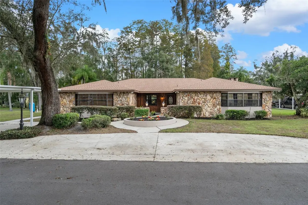 19019 3rd Street Ne, Lutz, FL 33549 - Image #1