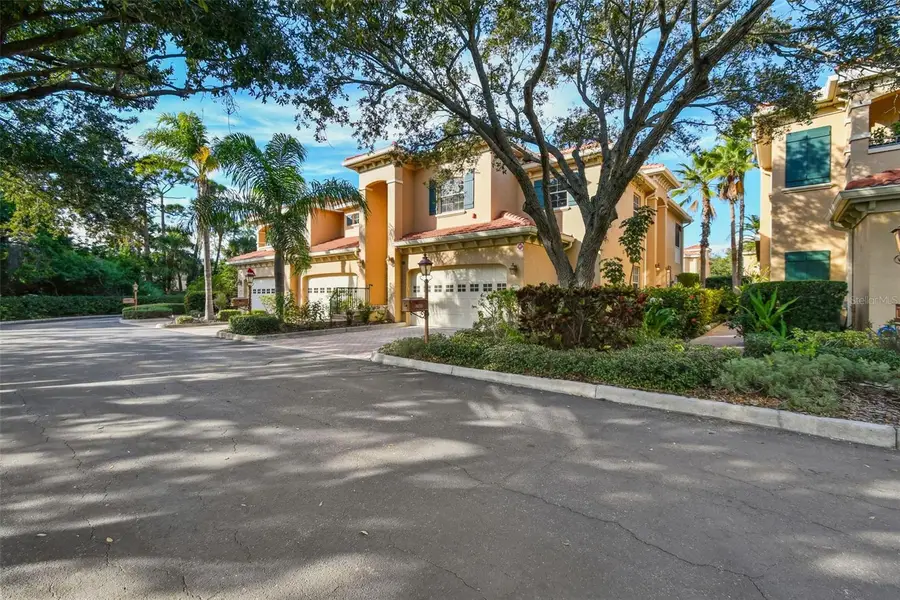 3655 Square West Lane #9, Sarasota, FL 34238 - Image #2
