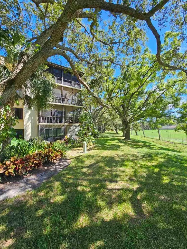 700 Starkey Road #622, Largo, FL 33771 - Image #1