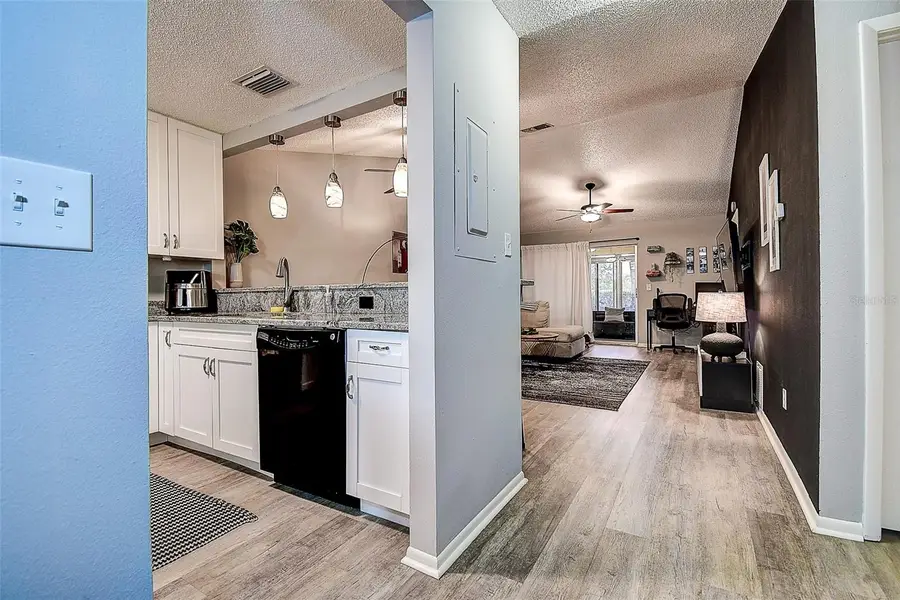 10670 43rd Street N #204, Clearwater, FL 33762 - Image #3