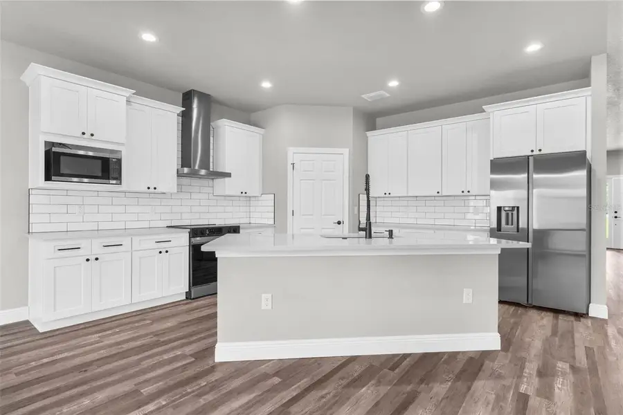 16113 Penn State Road, Weeki Wachee, FL 34614 - Image #3