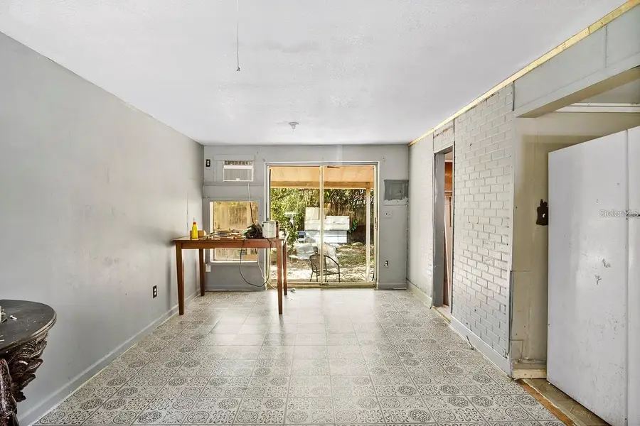 506 Roosevelt Avenue, Masaryktown, FL 34604 - Image #2