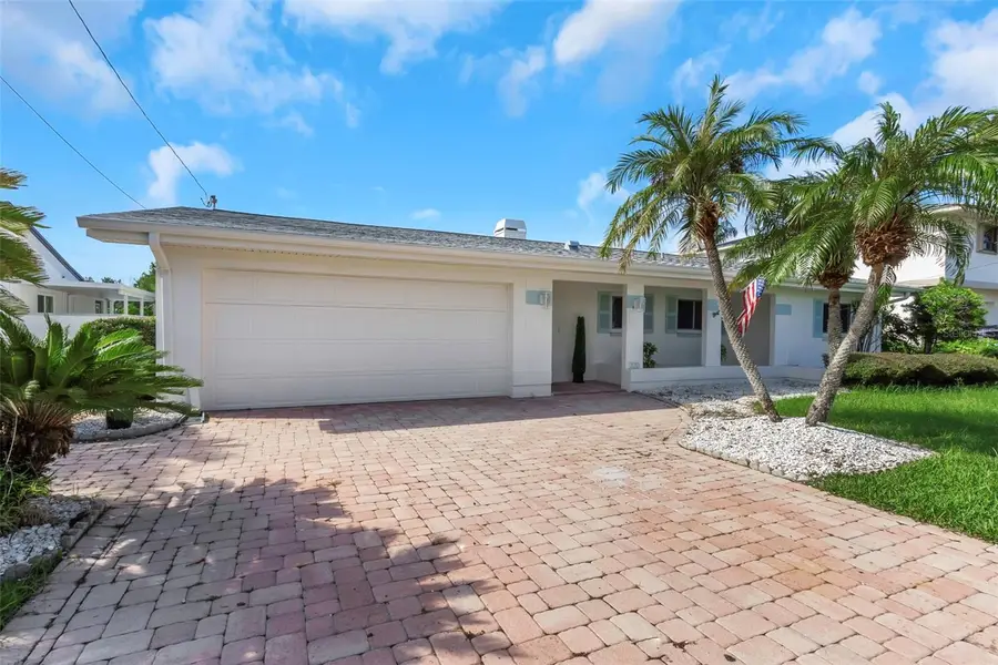 220 Driftwood Drive S, Palm Harbor, FL 34683 - Image #3