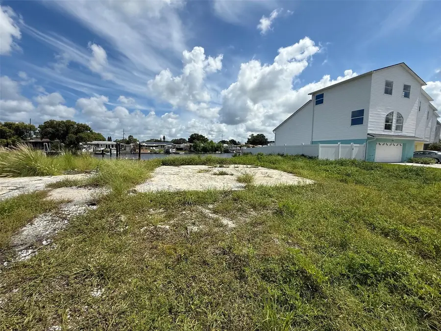 5247 Boardwalk Street, Holiday, FL 34690 - Image #3