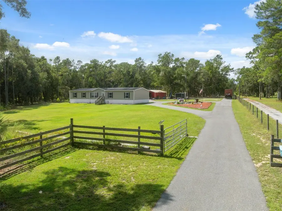 16481 Oakview Drive, Brooksville, FL 34601 - Image #2