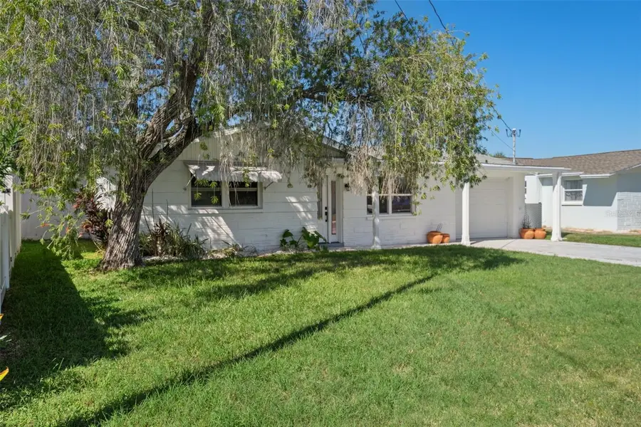 13611 Evelane Drive, Hudson, FL 34667 - Image #3