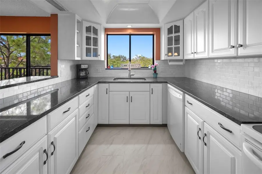 408 Tarpon Point, Tarpon Springs, FL 34689 - Image #2