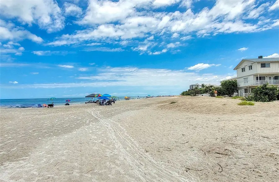708 Gulf Boulevard #D, Indian Rocks Beach, FL 33785 - Image #3