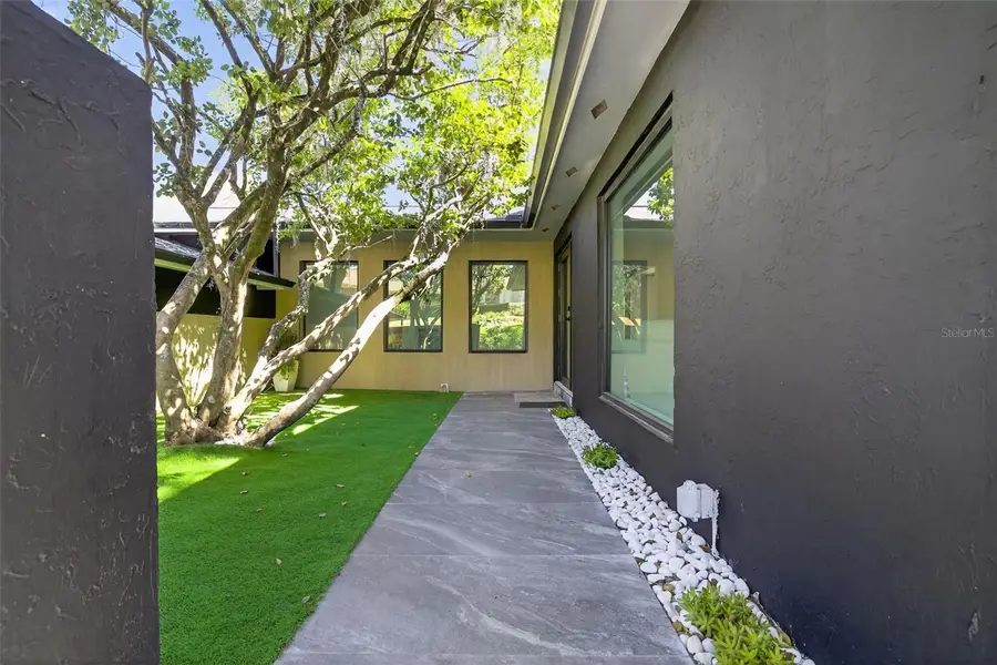 511 S Riverhills Drive, Temple Terrace, FL 33617 - Image #2