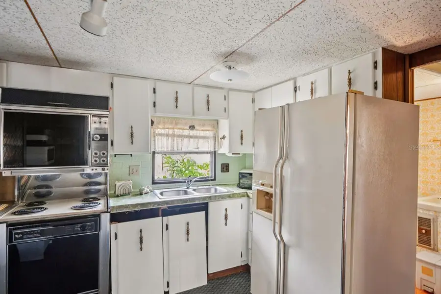 9310 Kiowa Dr, New Port Richey, FL 34654 - Image #2