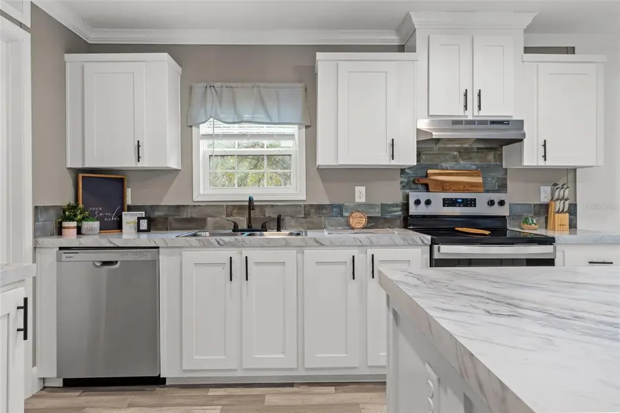 14235 Hurricane Drive, Weeki Wachee, FL 34614 - Image #3