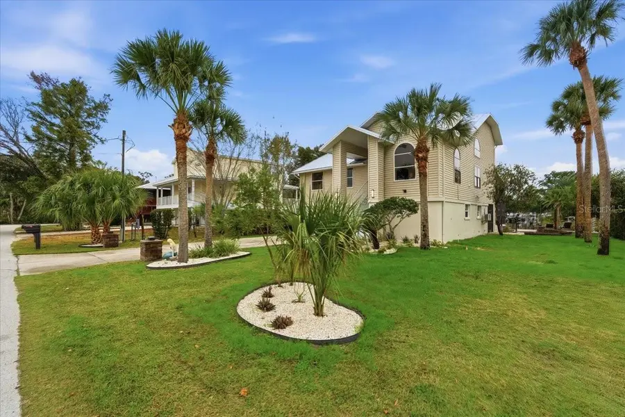 1821 NW 20th Avenue, Crystal River, FL 34428 - Image #2