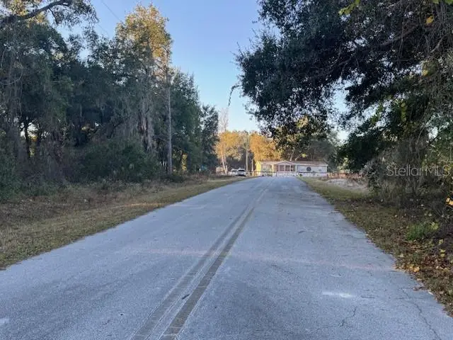 1 SE 161st Court, Ocklawaha, FL 32179 - Image #2