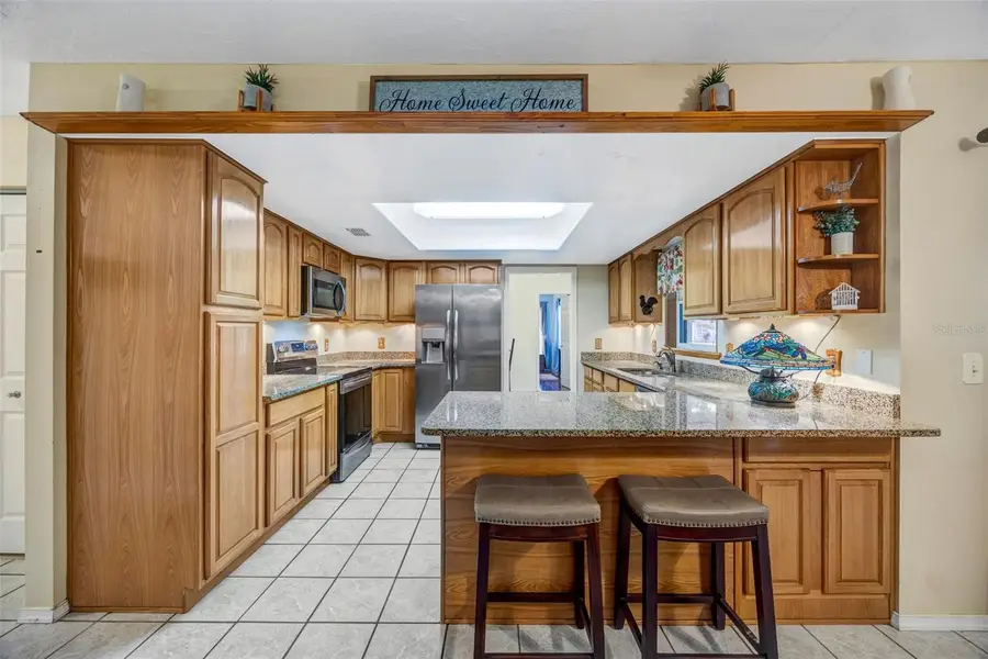 609 King Henry Court, Seffner, FL 33584 - Image #3