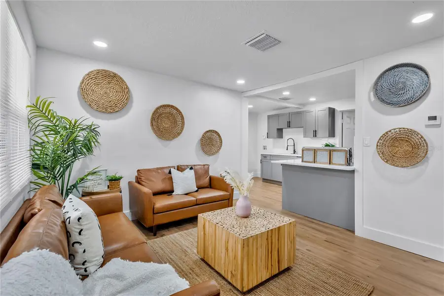 1708 Preston Street S, Saint Petersburg, FL 33712 - Image #2