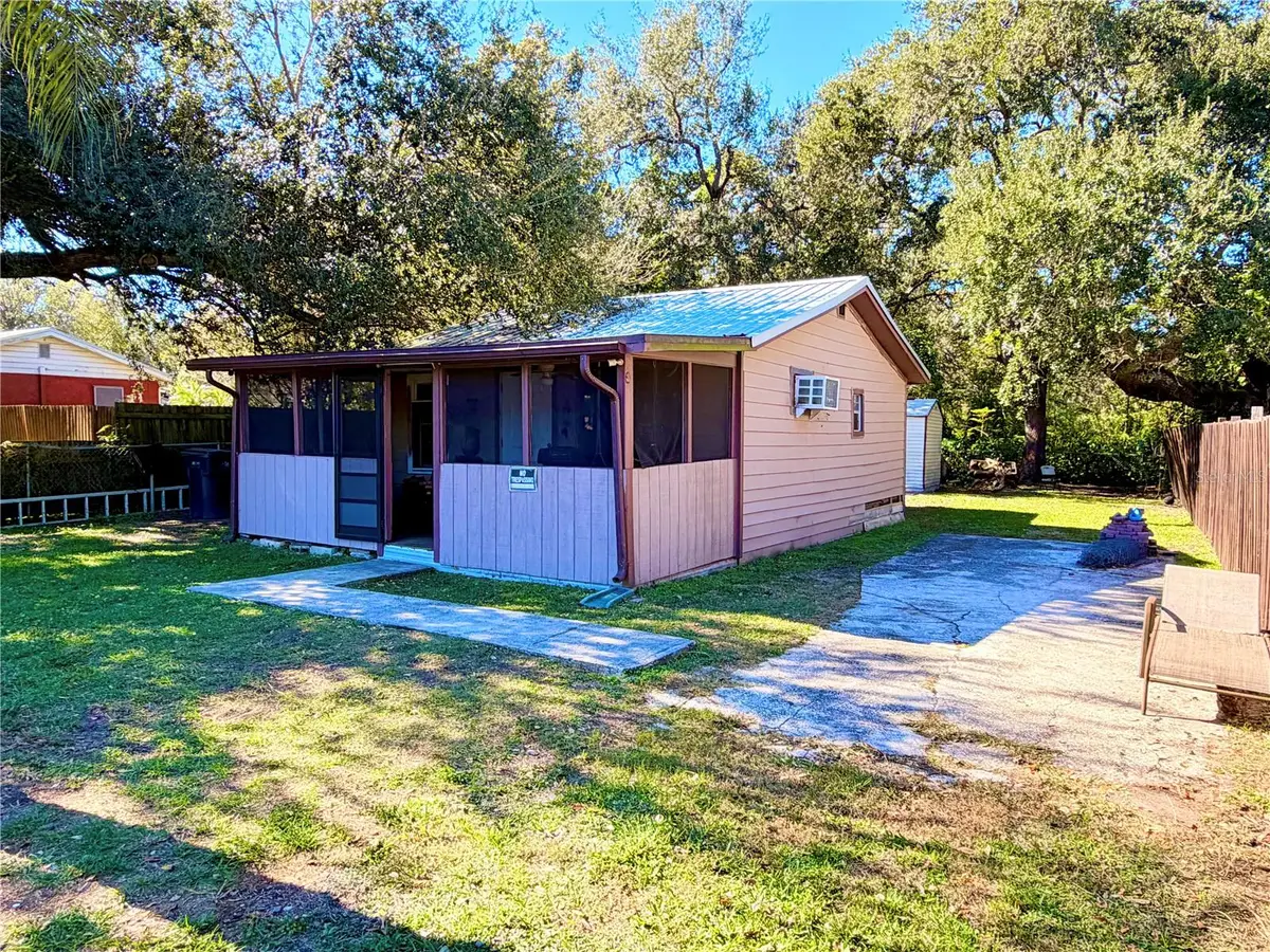 2318 Hibiscus Avenue, Seffner, FL 33584 - Image #1