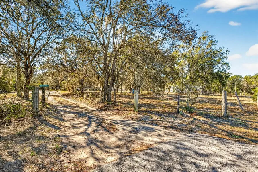 16624 Helen K Drive, Spring Hill, FL 34610 - Image #2