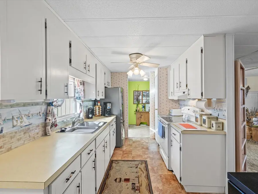 6439 Theresa Avenue, Weeki Wachee, FL 34607 - #3