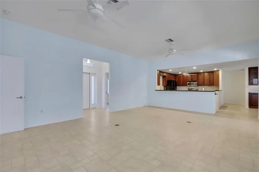 7250 Madrid Road, Weeki Wachee, FL 34613 - #3