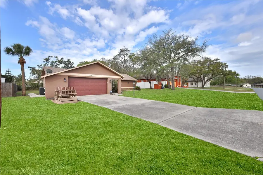 319 Dartmouth Avenue, Spring Hill, FL 34606 - #3