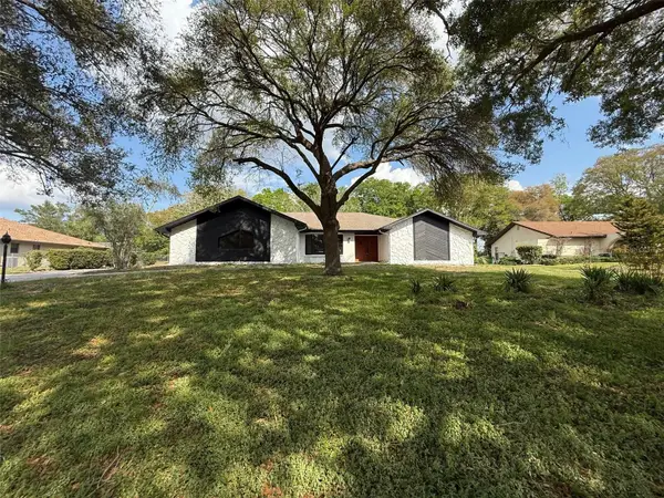 5312 Suwannee Road, WEEKI WACHEE, FL 34607