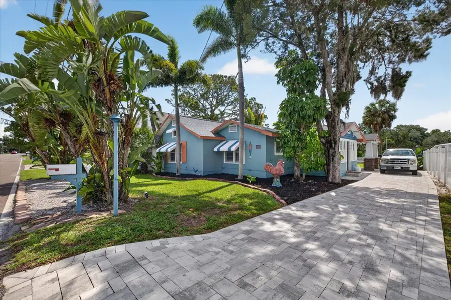 6202 River Road, New Port Richey, FL 34652 - #2