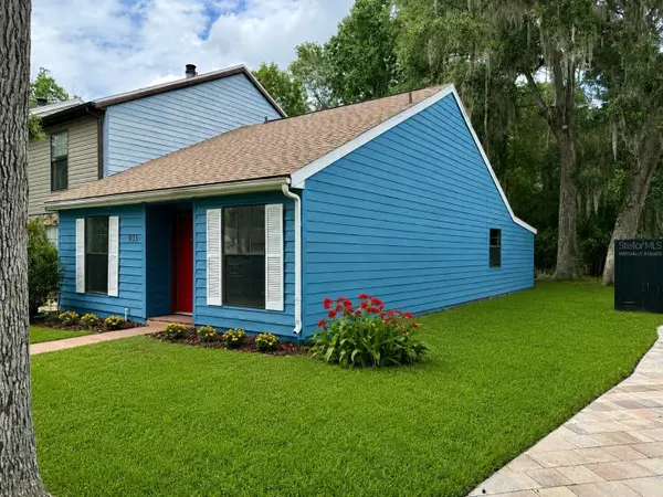 935 Village Drive, BROOKSVILLE, FL 34601