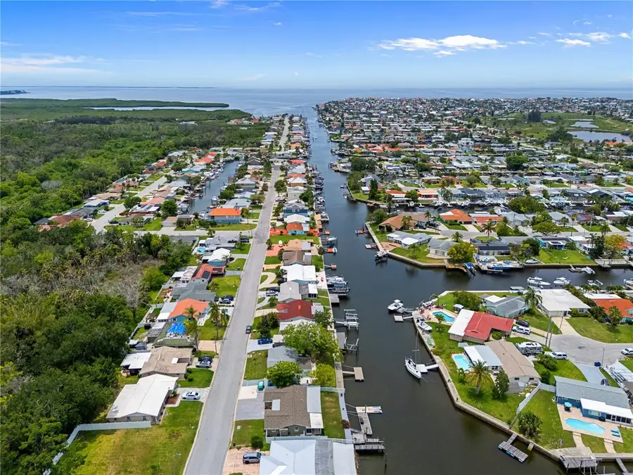 4865 Shell Stream Boulevard, New Port Richey, FL 34652 - #3