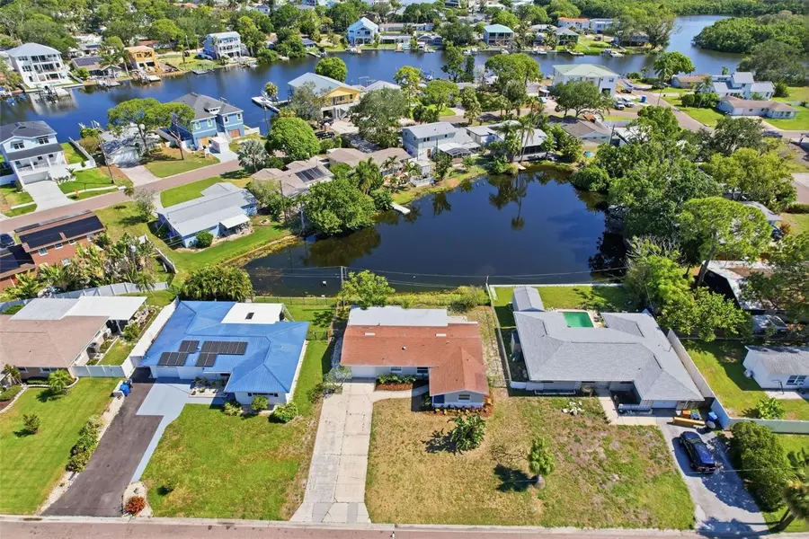 307 87th Avenue Ne, Saint Petersburg, FL 33702 - #2