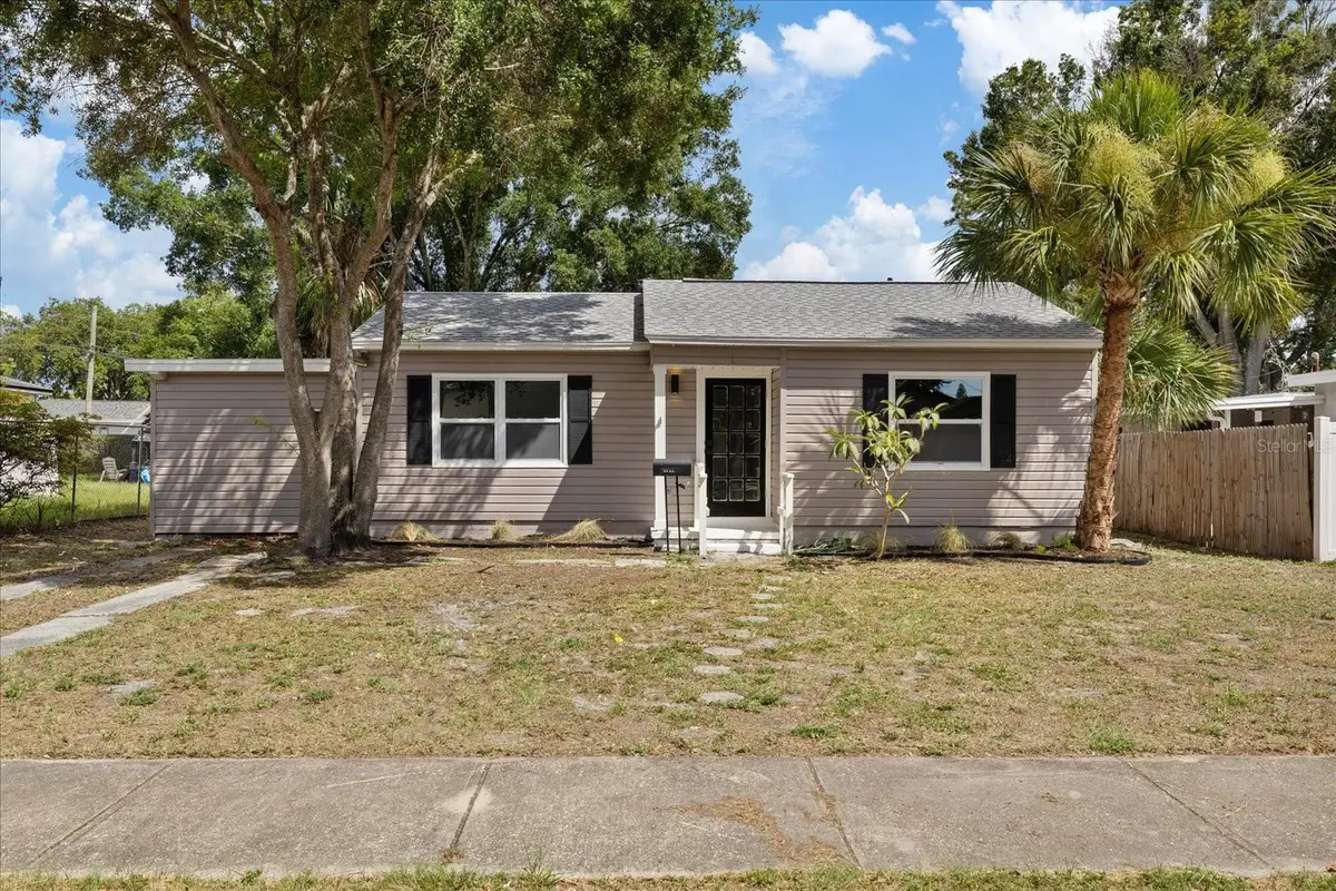 8211 Diagonal Road N, Saint Petersburg, FL 33702 - #1