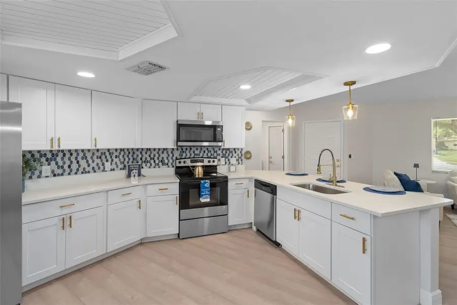 8643 Woodbridge Dr, New Port Richey, FL 34655 - #3