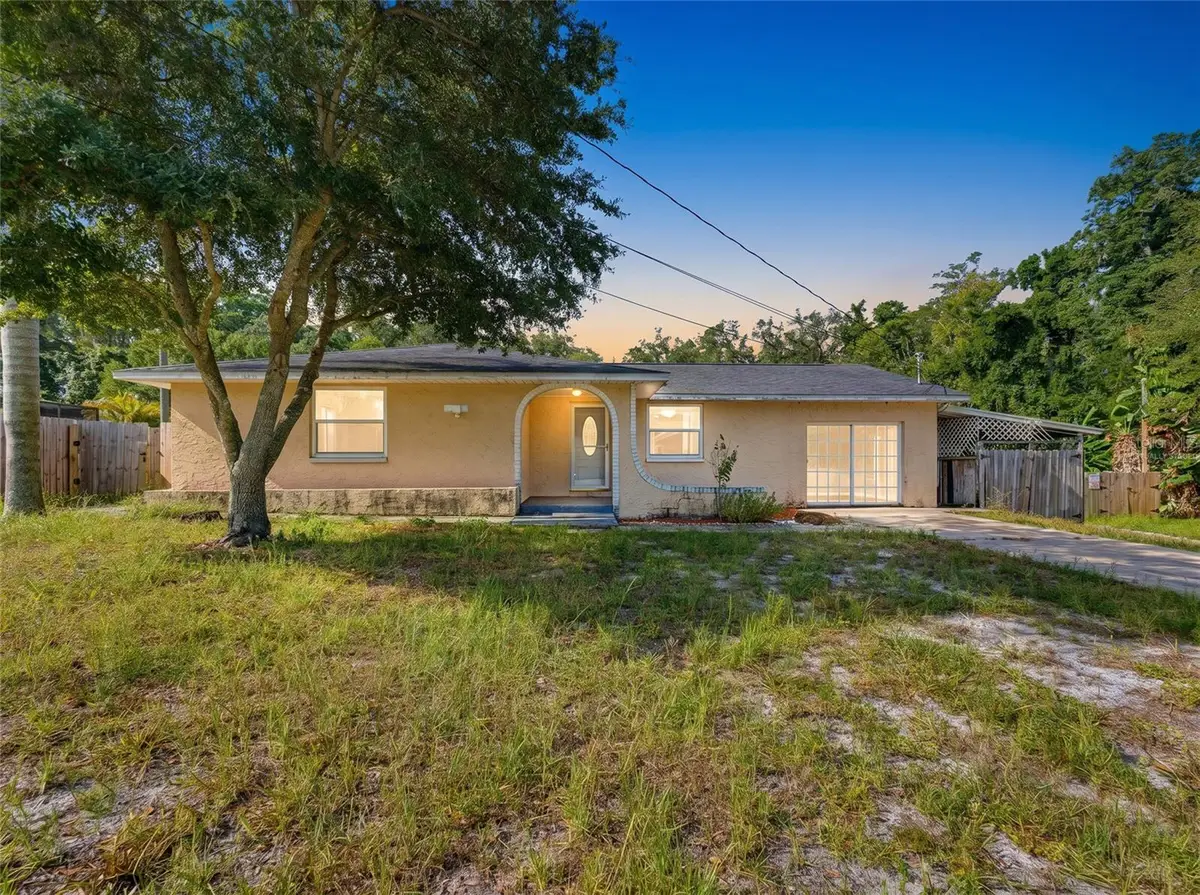 1116 E Oakwood Street, Tarpon Springs, FL 34689 - #1