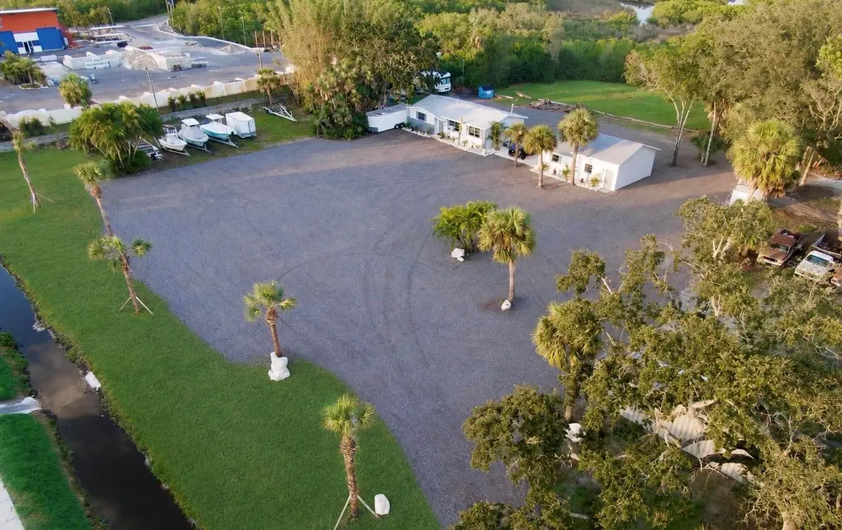 1322 N Pinellas Avenue, Tarpon Springs, FL 34689 - #1