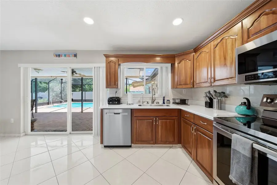 1403 Garden Avenue, Tarpon Springs, FL 34689 - #2