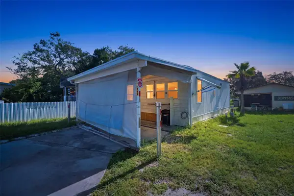 9454 Gray Fox Drive, WEEKI WACHEE, FL 34613